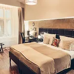 Alfons Boutique 4* פראג