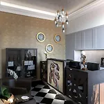 Alfons Boutique פראג