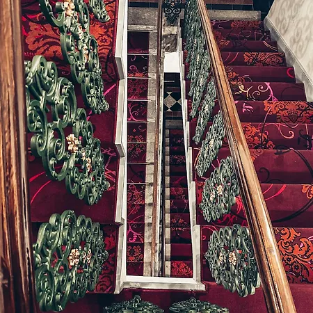 Alfons Boutique Hotel 4*