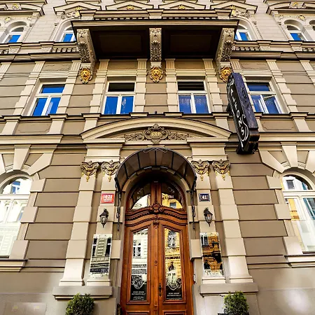 Alfons Boutique Hotel