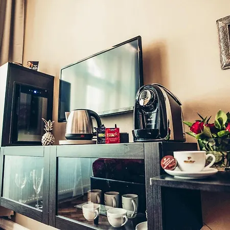 Ξενοδοχείο Alfons Boutique 4*
