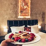 Alfons Boutique 4*